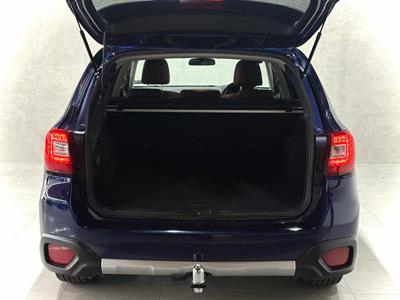 2016 Subaru Outback - Thumbnail