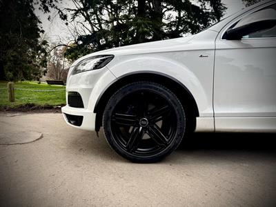 2011 Audi Q7 - Thumbnail