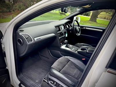 2011 Audi Q7 - Thumbnail