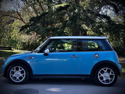 2003 Mini Cooper - Thumbnail