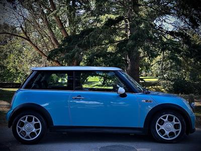 2003 Mini Cooper - Thumbnail