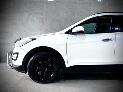 2015 Hyundai Santa Fe - Thumbnail