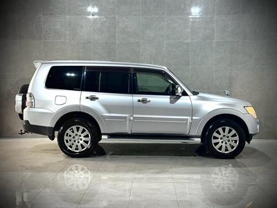 2008 Mitsubishi Pajero - Thumbnail