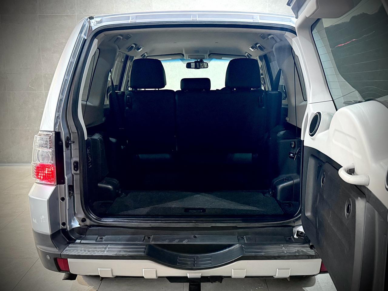 2008 Mitsubishi Pajero