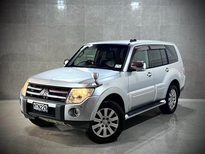 2008 Mitsubishi Pajero - Thumbnail