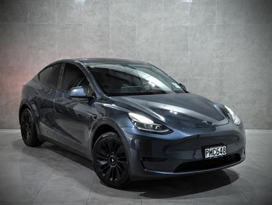 2022 Tesla Model Y - Thumbnail