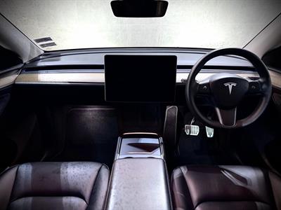 2022 Tesla Model Y - Thumbnail