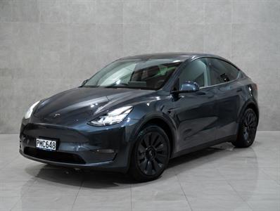 2022 Tesla Model Y - Thumbnail