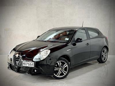 2015 Alfa Romeo Giulietta - Thumbnail