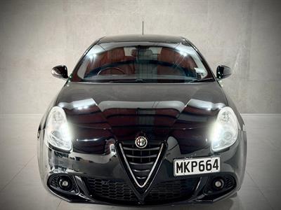 2015 Alfa Romeo Giulietta - Thumbnail