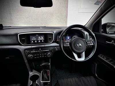 2021 Kia Sportage - Thumbnail