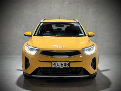 2025 Kia Stonic - Thumbnail
