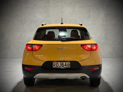 2025 Kia Stonic - Thumbnail