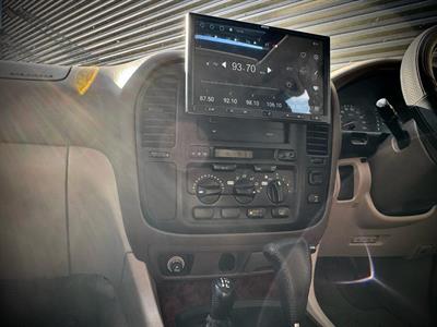 1999 Toyota Landcruiser - Thumbnail