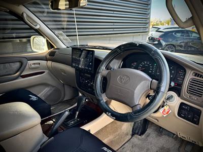 1999 Toyota Landcruiser - Thumbnail