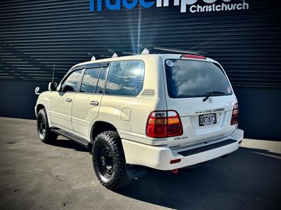 1999 Toyota Landcruiser - Thumbnail