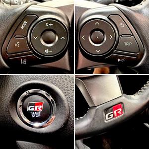 2020 Toyota C-HR - Thumbnail