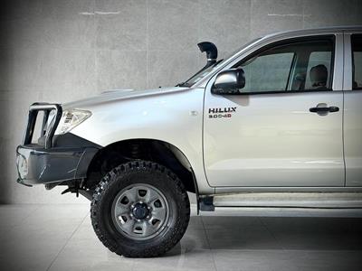 2011 Toyota Hilux - Thumbnail