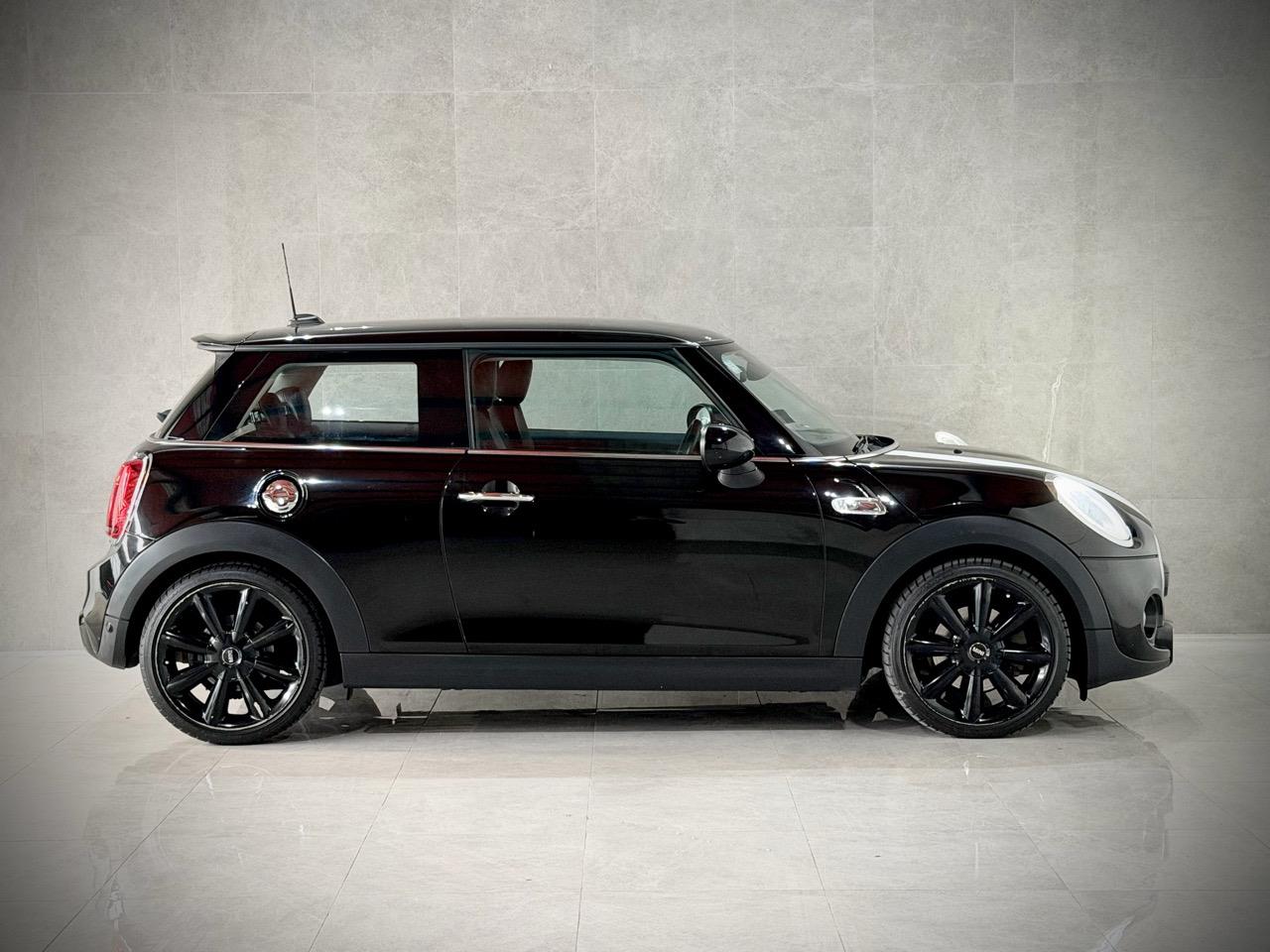 2014 Mini Hatch