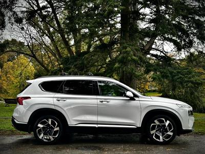 2022 Hyundai Santa Fe - Thumbnail