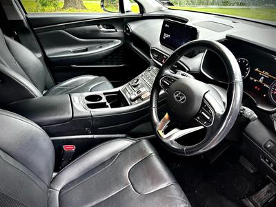 2022 Hyundai Santa Fe - Thumbnail