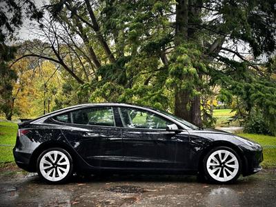 2021 Tesla Model 3 - Thumbnail