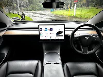 2021 Tesla Model 3 - Thumbnail