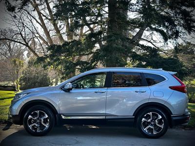2017 Honda CRV - Thumbnail