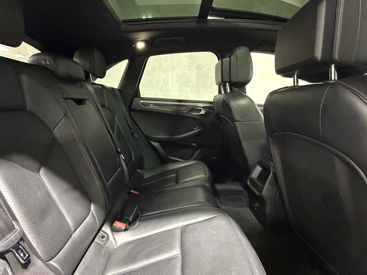 2014 Porsche Macan