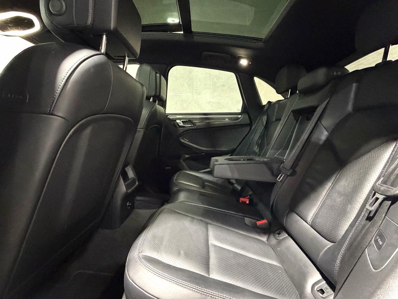 2014 Porsche Macan