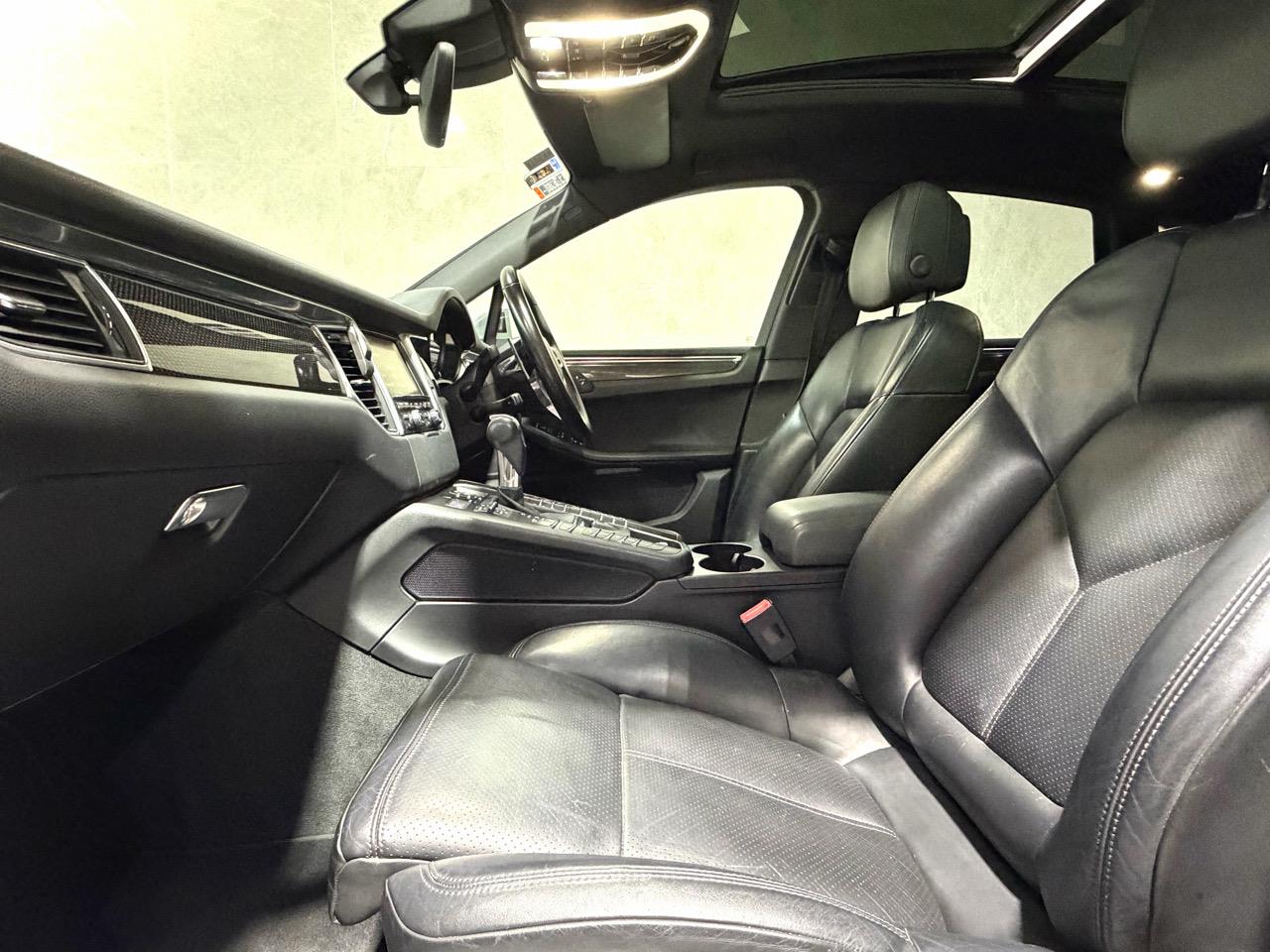 2014 Porsche Macan
