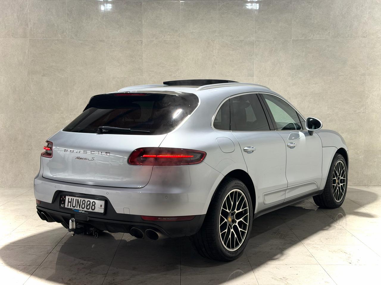 2014 Porsche Macan
