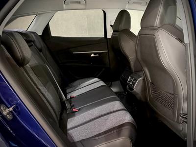 2018 Peugeot 3008 - Thumbnail