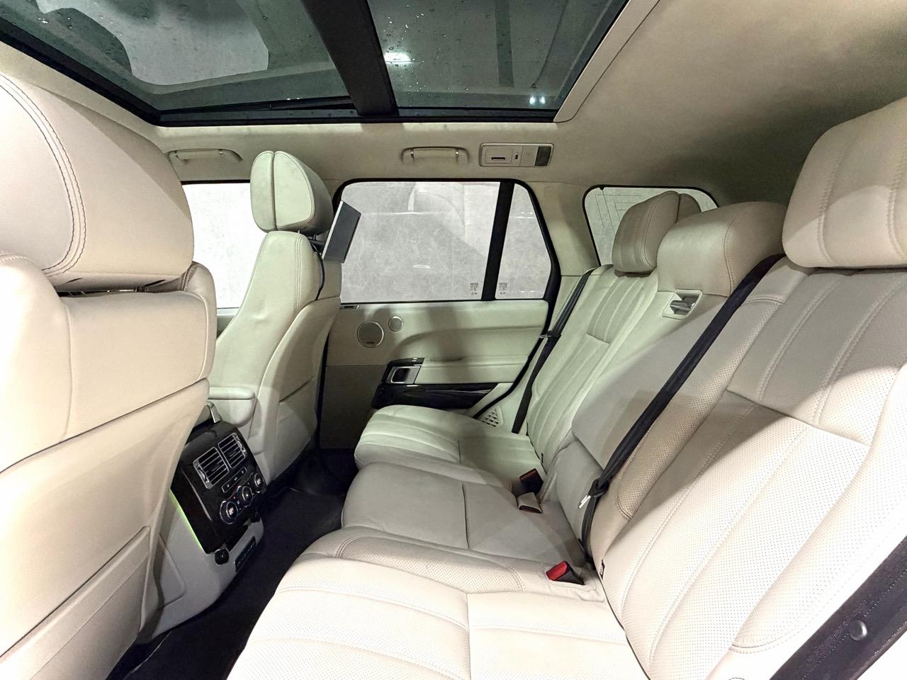 2014 Land Rover Range Rover Vogue