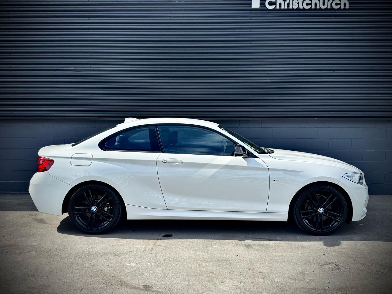 2016 BMW 220I