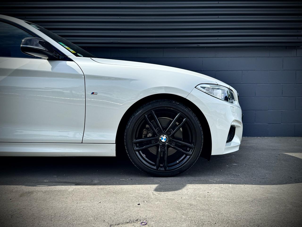 2016 BMW 220I