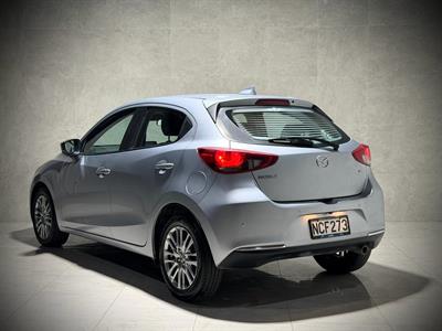 2020 Mazda Mazda2 - Thumbnail