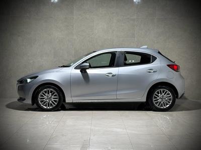 2020 Mazda Mazda2 - Thumbnail
