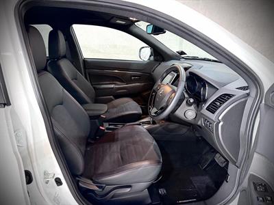 2025 Mitsubishi ASX - Thumbnail