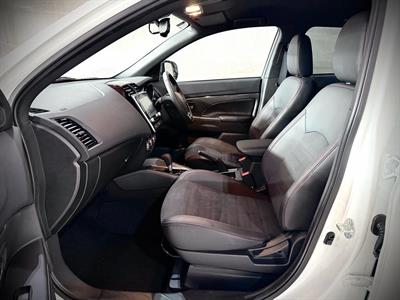 2025 Mitsubishi ASX - Thumbnail