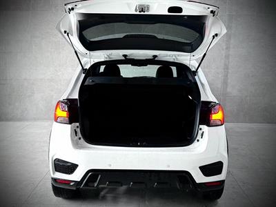 2025 Mitsubishi ASX - Thumbnail