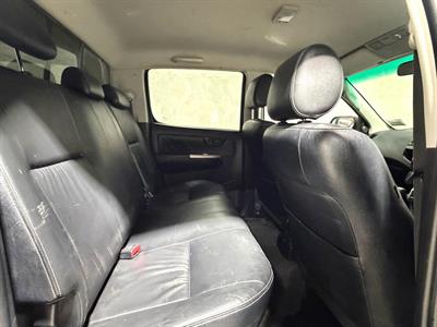 2015 Toyota Hilux - Thumbnail