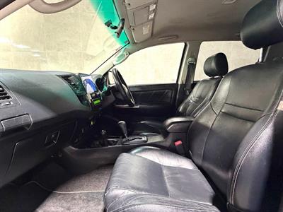 2015 Toyota Hilux - Thumbnail