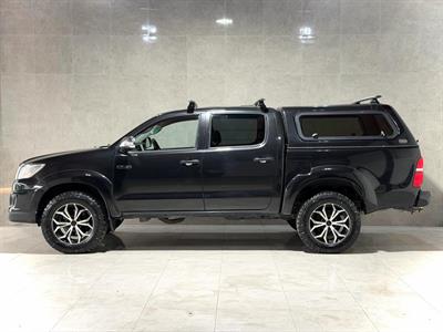 2015 Toyota Hilux - Thumbnail