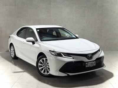 2019 Toyota Camry - Thumbnail