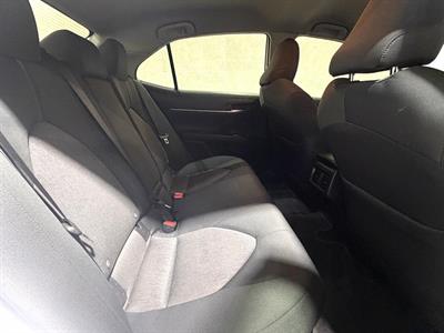 2019 Toyota Camry - Thumbnail