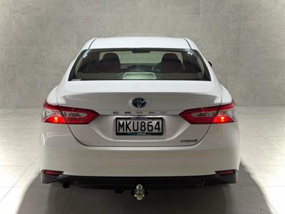 2019 Toyota Camry - Thumbnail