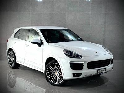 2016 Porsche Cayenne - Thumbnail