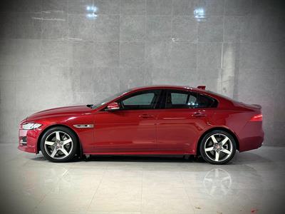 2018 Jaguar Xe - Thumbnail