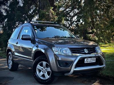 2015 Suzuki Grand Vitara - Thumbnail